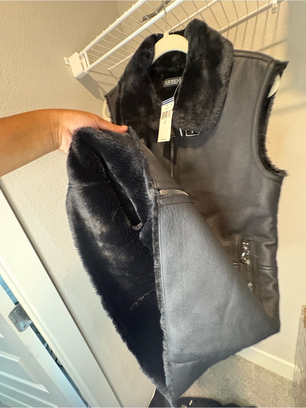 Ralph Lauren Black Faux-Shearling Leather Vest with Zip Pockets size small - Picture 10 of 16